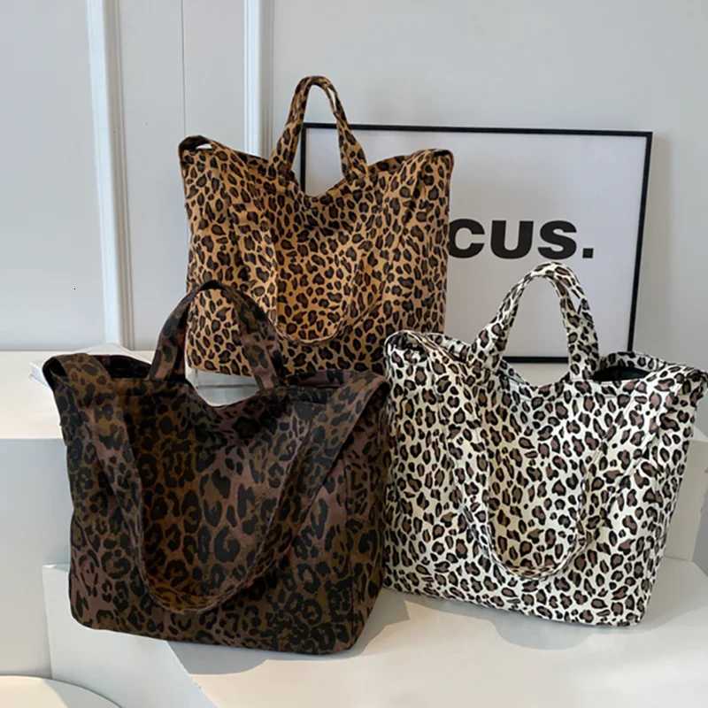 Vintage Leopard Print Womens Bag Large Capacity Canvas Shoulder Bags Daily Commuting Crossbody Bag Z250911