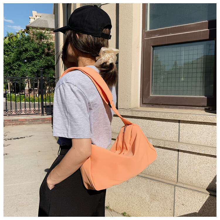 Korean Style Fashion Nylon Shoulder 2022 Summer Designer Bags New Simple Casual Crossbody Fresh Girl Travel Bag