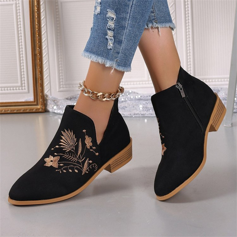 free shipping designer shoes Autumn New Large Embroidered Martin Boots Women's Coarse Heel Side Zipper Short Boots size 36-43 black red brown