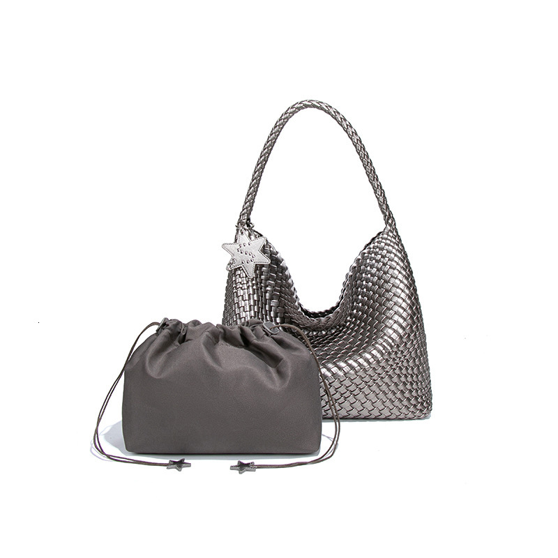 High-end Niche Design Handwoven Large Capacity Tote Casual Lazy Style Shoulder Hanging Commuter Bag