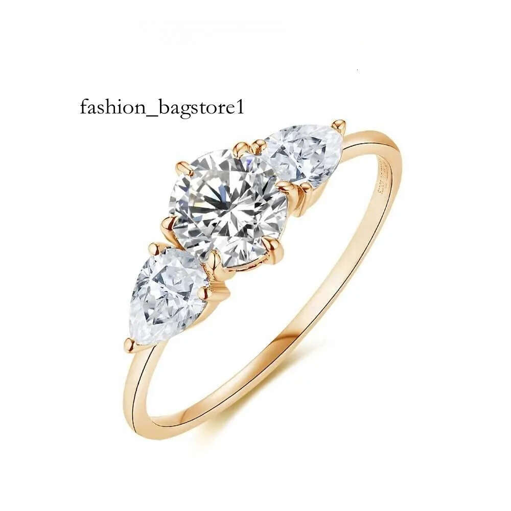 Cluster Attagems 2CT Moissanite Yellow Gold Plated Rings for Women D VVS1 Three Stone 6.5mm Round Ring Engagement Fine Wedding Jewelry L240910