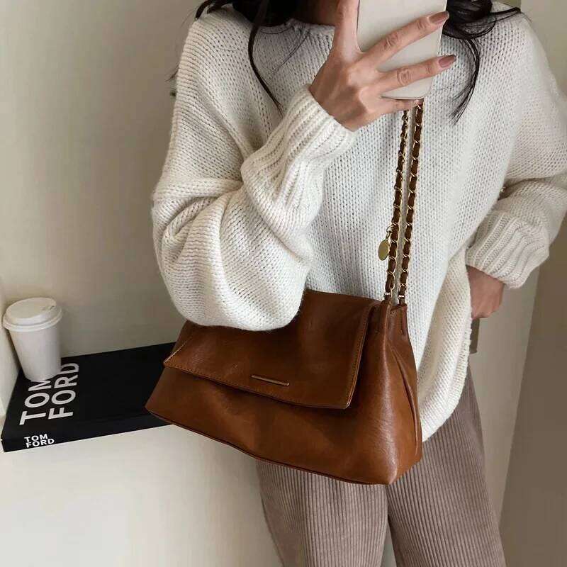 Shoulder Crossbody Bag Versatile Casual Commuting Large Capacity Tote Chain