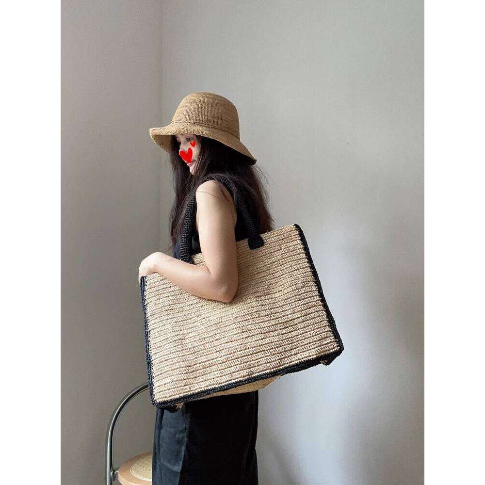 Designer Bag Tote Bag Shoulder Bag French Niche Design Tote For Women Large Capacity Color Block Woven Handbag Raffia Handwoven Shoulder Bag