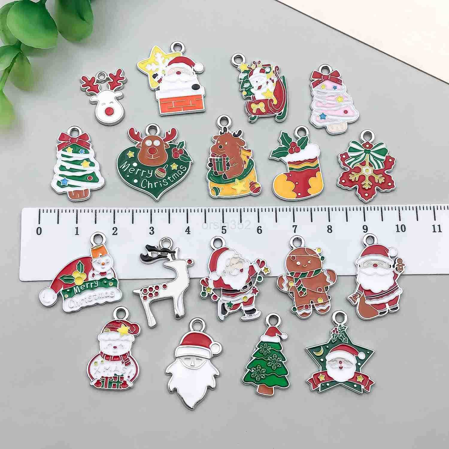 30pcs Christmas Snowflake Charm Pendant for DIY Jewelry Making Necklace Earring DIY Jewelry Accessories Charms HK416W250911