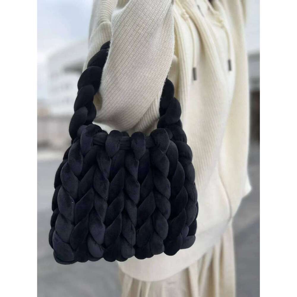 Designer Bags DIY Hand Crystal Core Spun Yarn Woven Hand-Held Mailman Bag Veet Handbag New Hot Selling