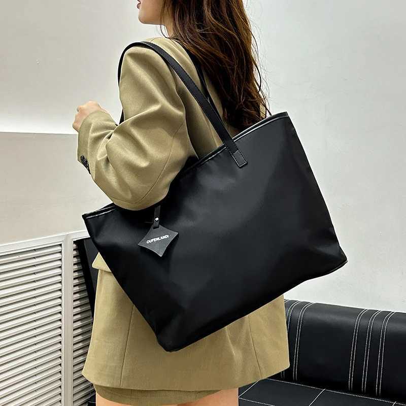 Largecapacity bag for women 2025 new model highquality business tote bag for commuting students class bag nylon fabric t W250911