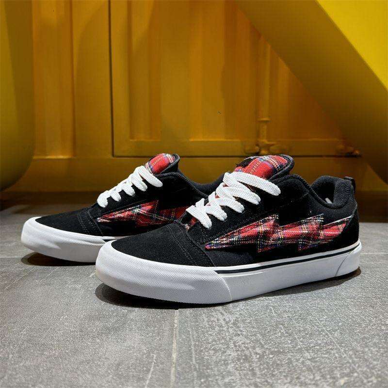 2025 Spring and Autumn New Revenge Storm Lightning Fashion Versatile Vintage Dirty Sneakers Men's Bread Board Shoes