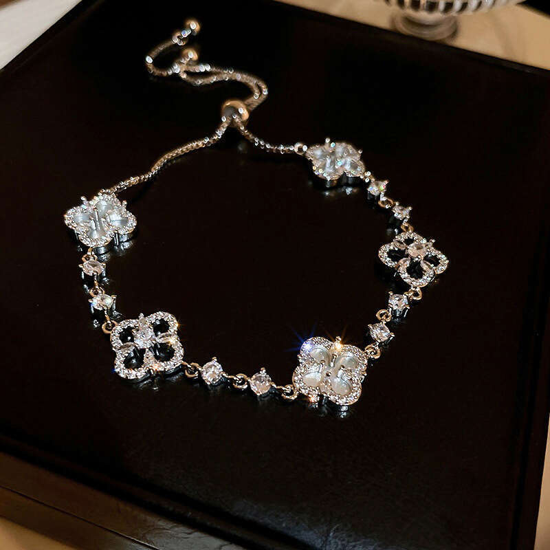 Korean Four-Petal Zircon Flower Light High-End Feel Elegant Adjustable Bracelet New Style Women's Jewelry