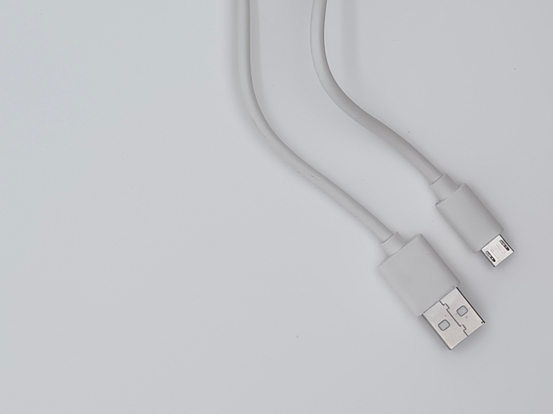 White USB A to Micro USB Charging & Data Cable - Universal Compatibility for Mobile Devices