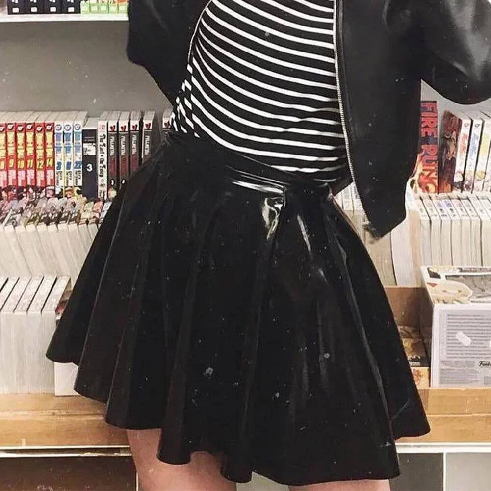 Womens Shiny PVC Patent Sexy Wet Look Leather Pleated Front Bodycon Elastic Latex Mini Short Skirt dongdumaoyi