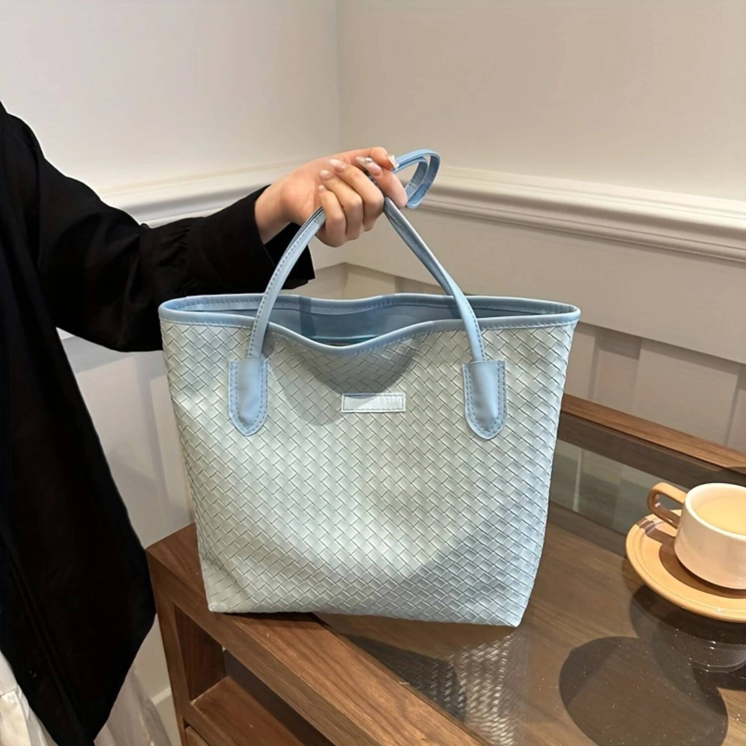 Large Capacity Tote Bag For Women With Woven Design & Dual Handles