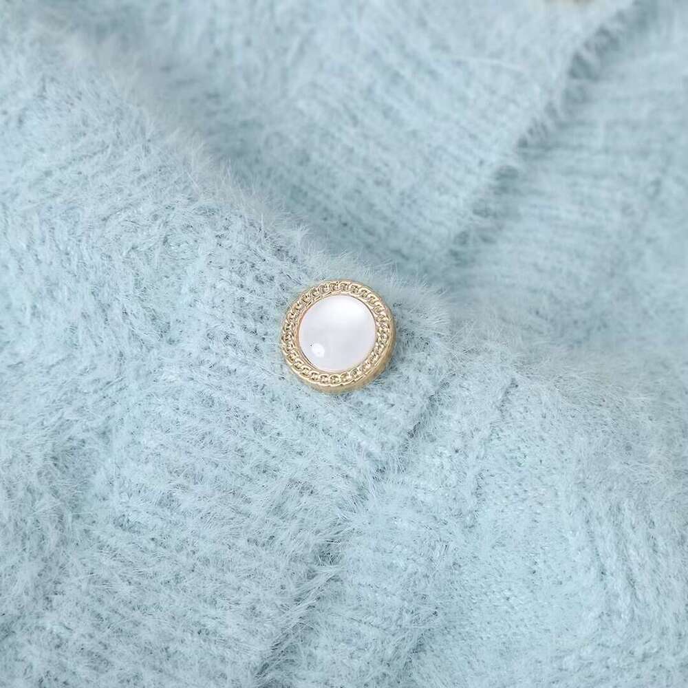 DHEssentials Z Fengfeng 2025 New Fashionable Elegant Women's Casual Simple Gentle Style Knitted Cardigan 930101