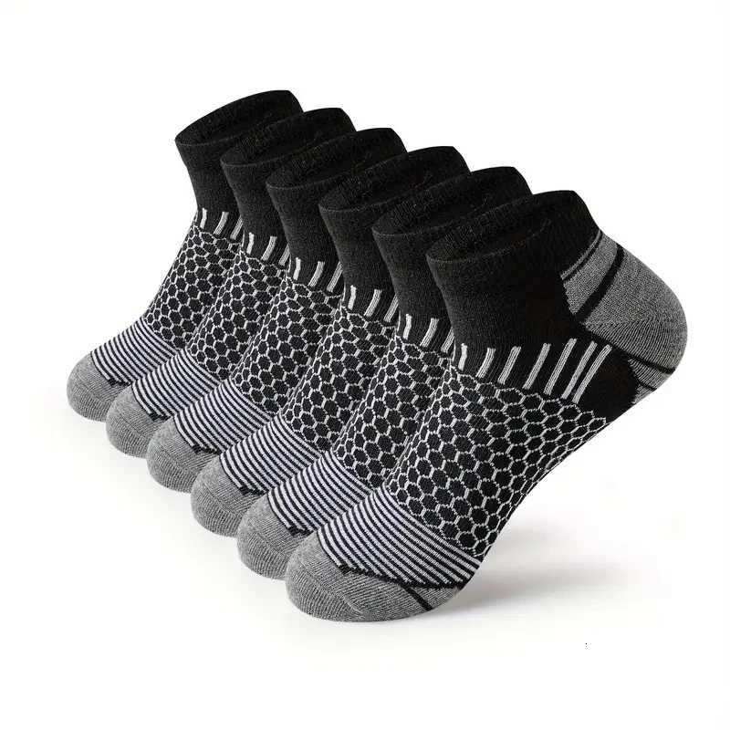 2025 New High Quality Short Athletic Ankle Socks Mens Running Casual Sports Socks Waist Honeycomb Design Socks Gifts D250911