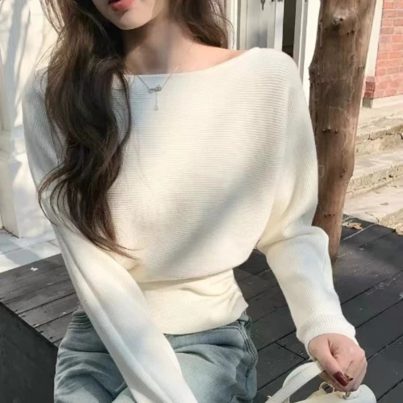 Women d Button Waist Pullovers Off Shoulder Slash Neck Autumn Winter Knitted Sweater Long Sleeved Tops 250911