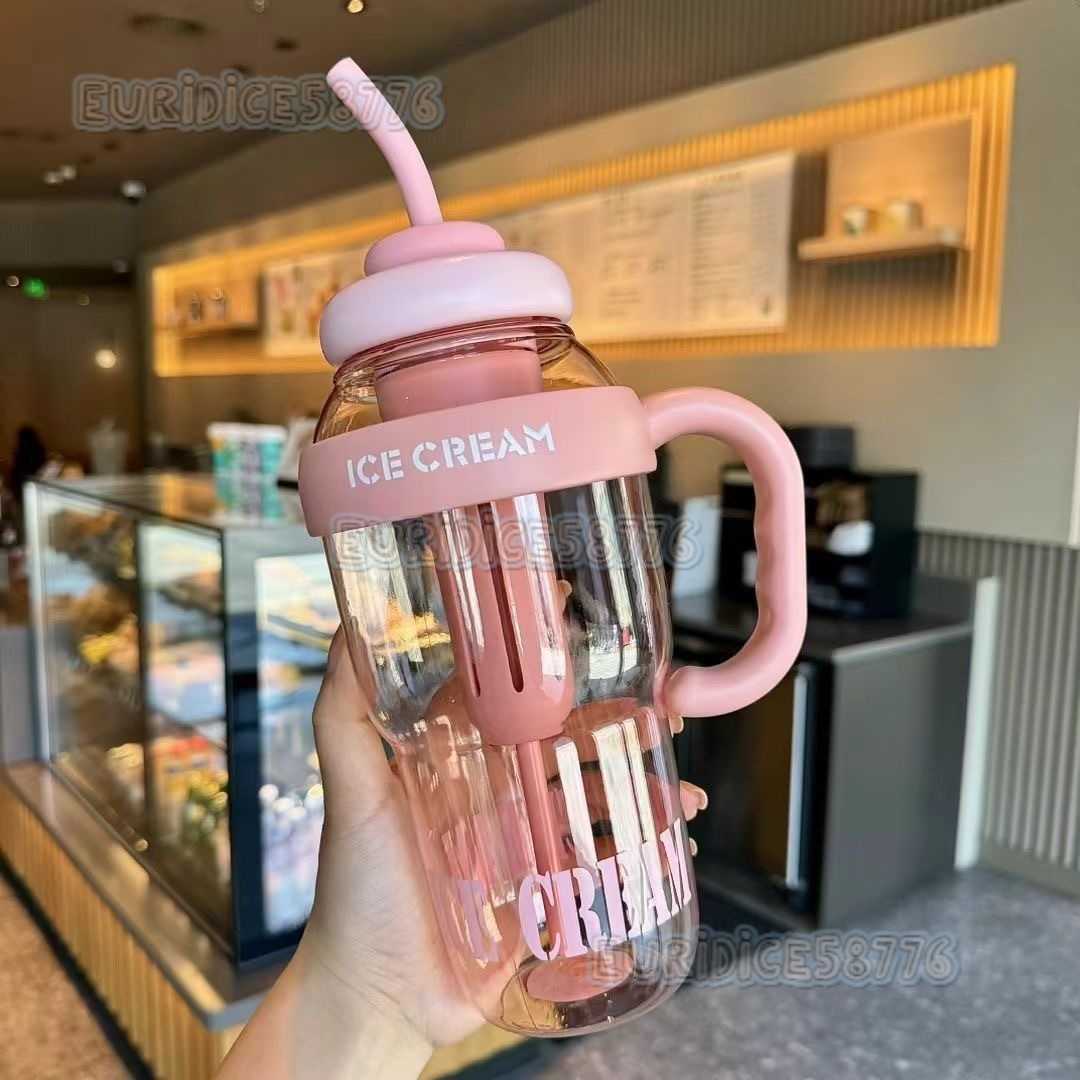 Summer Water Bottle Plastic Cup Ton Bucket Milk Tea Cup Cup Outdoor Portable Cute Straw Cup H250911