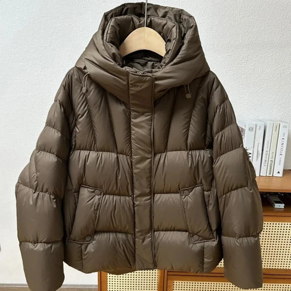 Down Jacket Women Ultra Light Warm Puffer Hooded Bread Thick Parkas Loose 90 White Duck Coat Feather 250911
