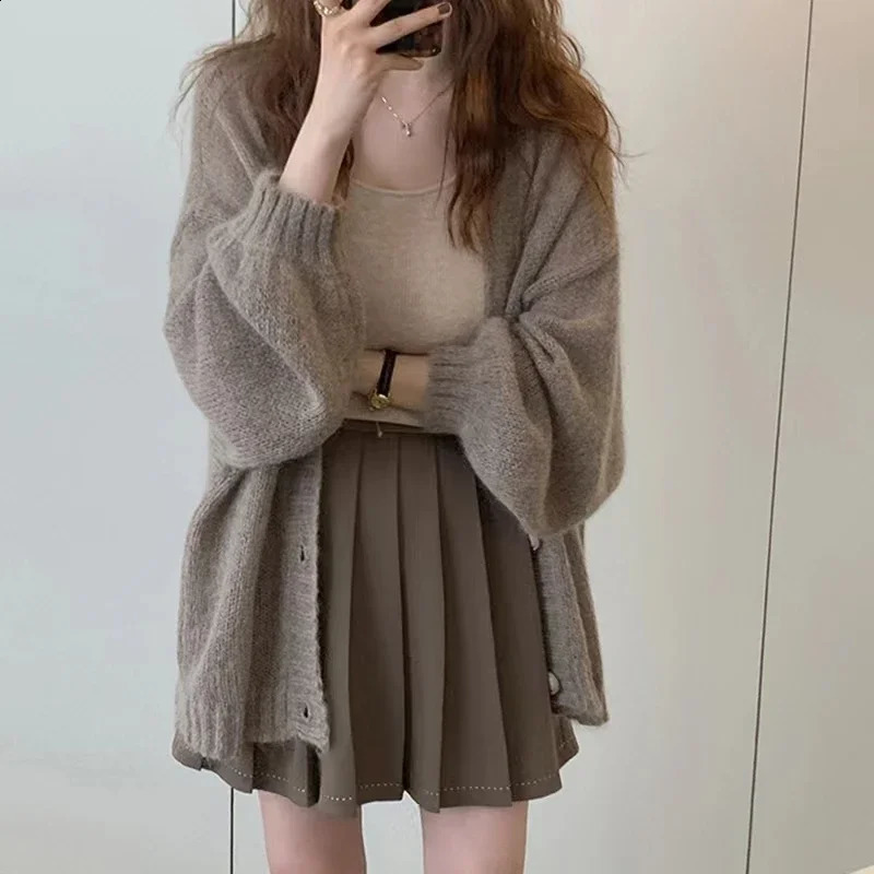 Autumn and Winter Womens Solid Color Cardigan Sweater Fashion Casual Singlebreasted Lantern Sleeve Jacket 250911