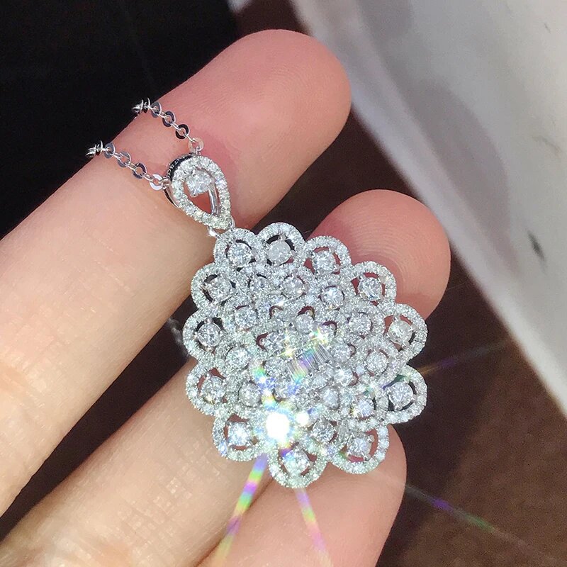 2025 Choucong Brand Flower Pendant Luxury Jewelry 925 Sterling Silver Round Cut 5A Cubic Zircon CZ Diamond Gemstones Eternity Women Wedding Clavicle N