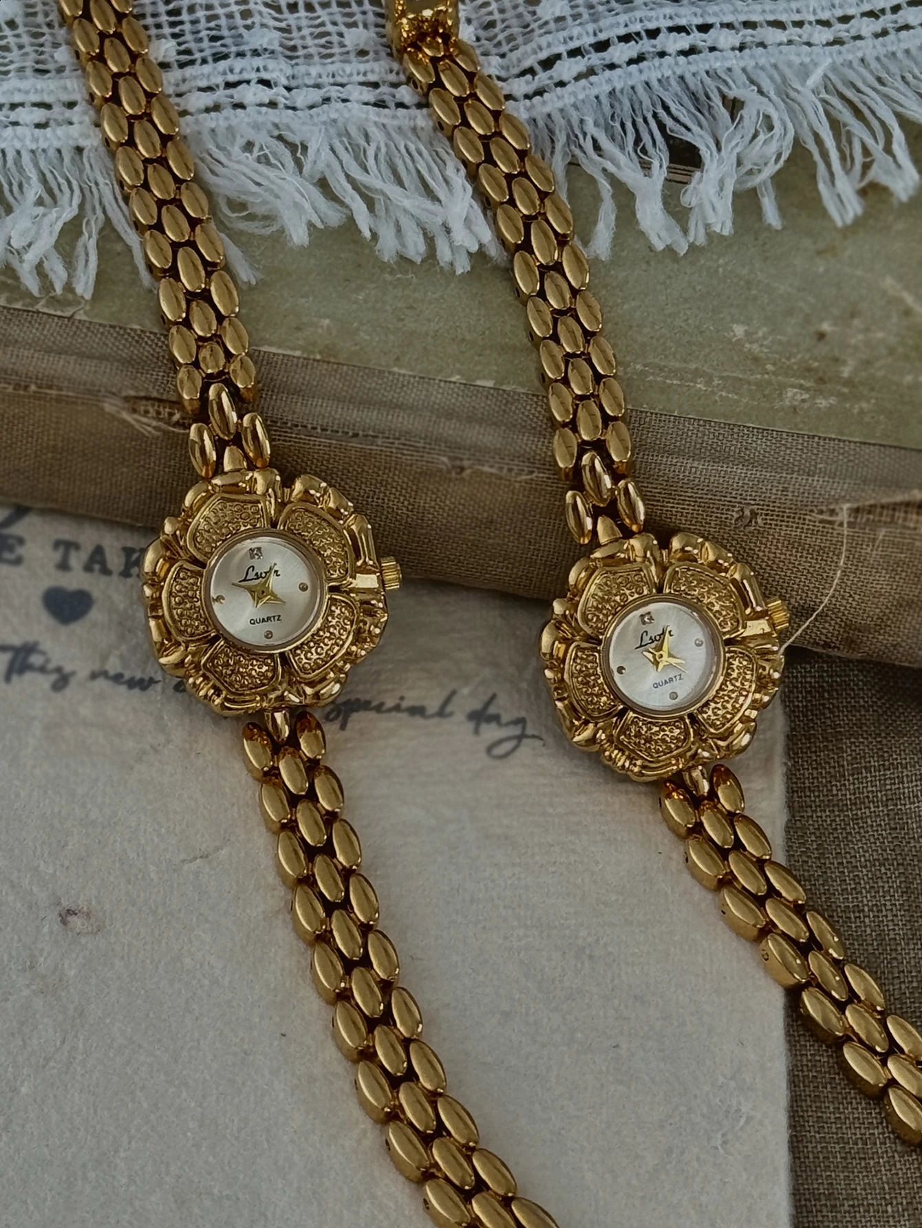 1 Piece of French Golden Retro Camellia Womens Watch Exquisite Elegant Personalized Fashionable Classy Suitable for Daily Wear Part250920