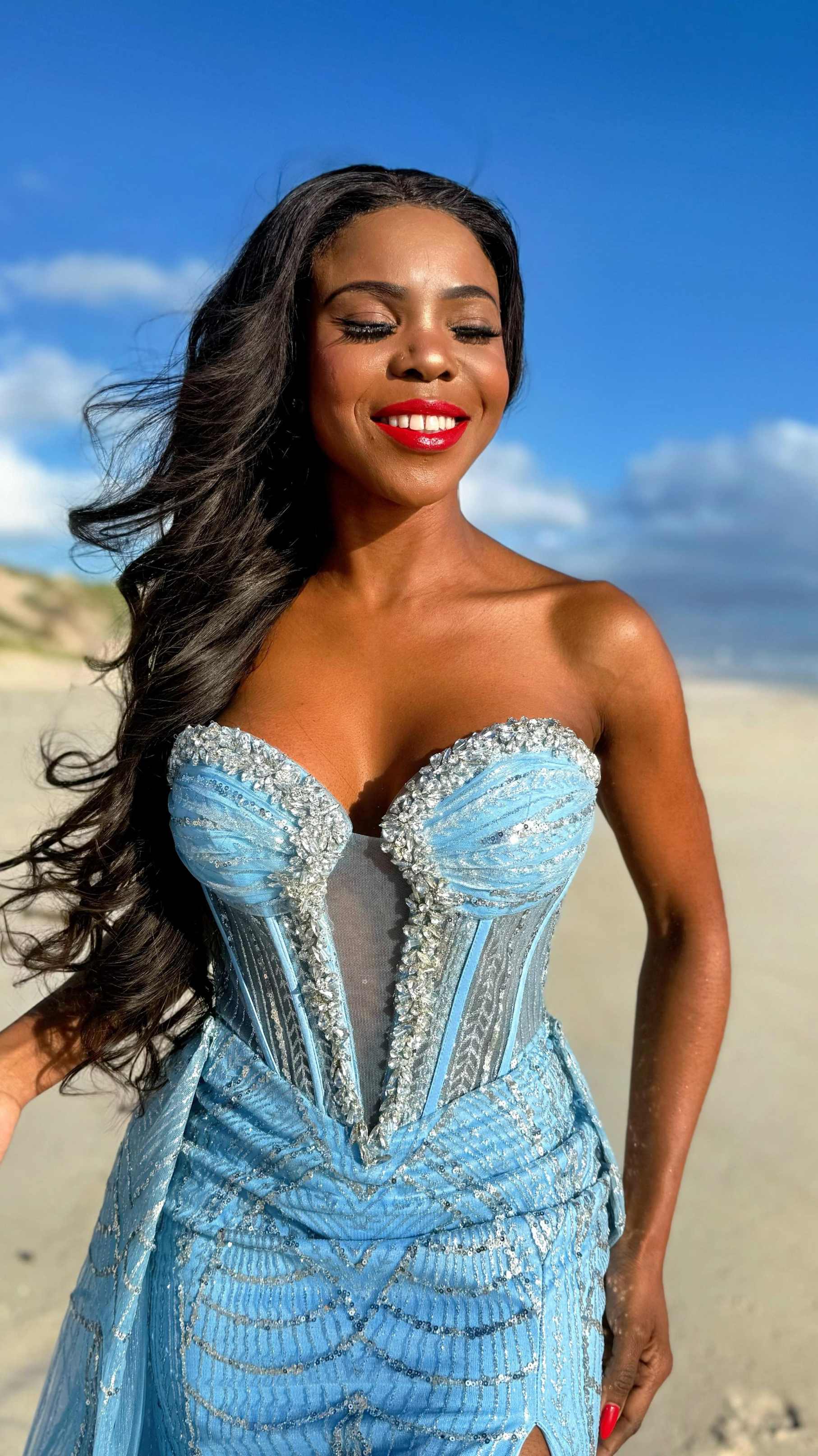 Sky Blue Two Pieces Prom Dresses With Overskirt Crystal Beading Sweetheart Neck Guest Gowns Dubai Arabic Vacation Party Night Customized