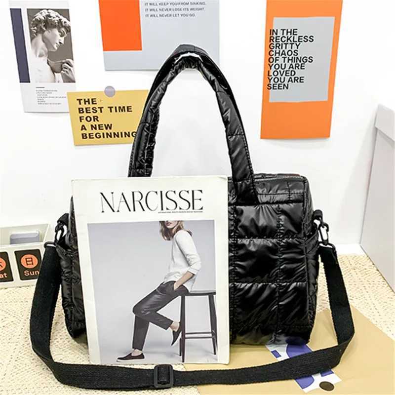 Down Messenger Bag Quilted Space Cotton Padded Shoulder Bag Female Large Capacity Fluffy Tophandle Bags 2025 New Autumn Winter Z250911
