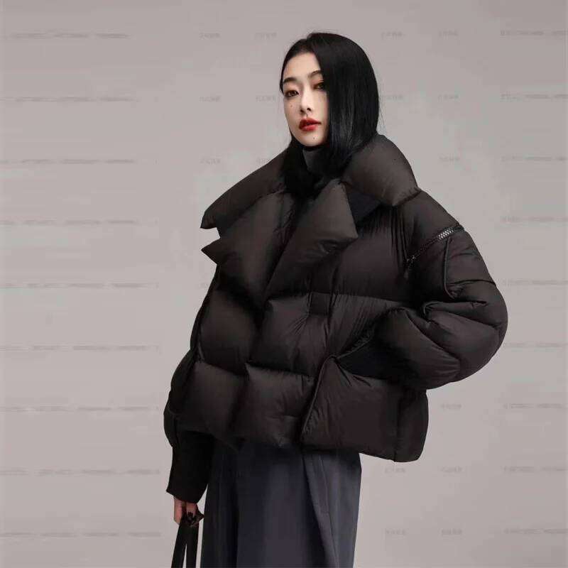 Lagabogy 2025 Winter Puffer Jacket Women Short 90% White Duck Down Coat Female Streetwear Warm Parkas Removable Sleeves Outwear