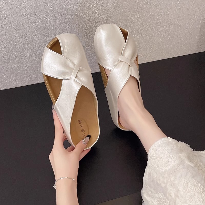 Autumn new designer women's shoes women's closed mule Korean style round headed flat bottomed butterfly comfortable outdoor women's sli