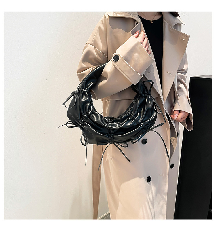 2025 autumn new handbag light luxury versatile trend elegant niche design personality women's moon shaped bag designer bag