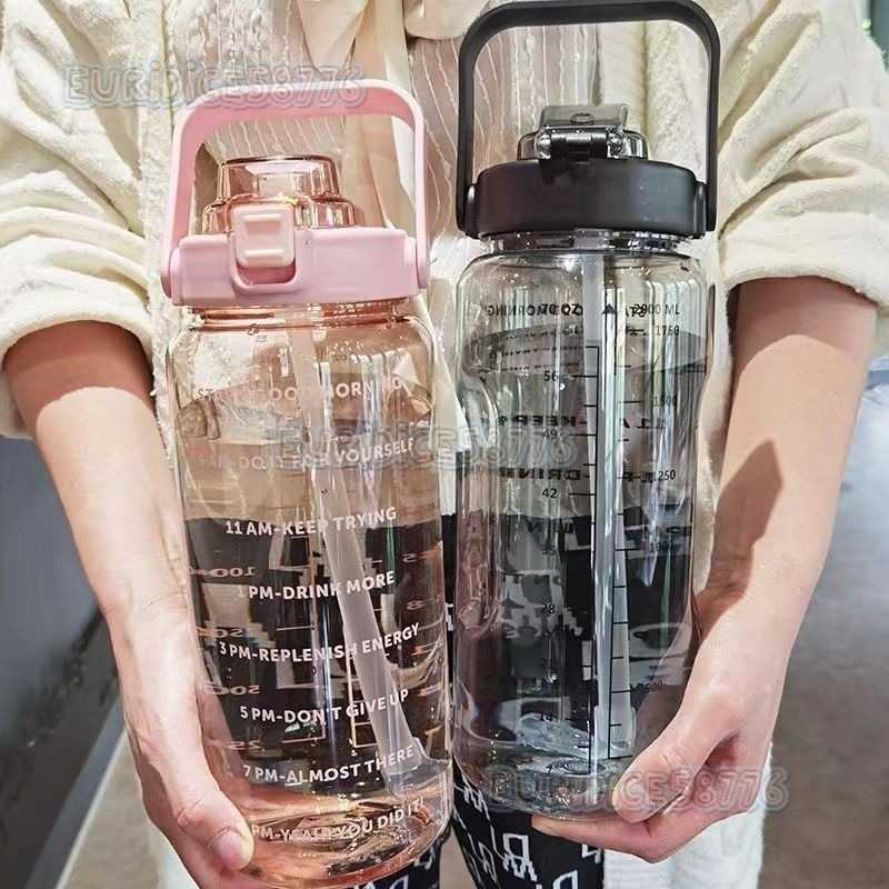 2024 New Trendy Large Capacity Sports Water Bottle Straw Summer Water Cup for Men and Women Portable Water Bottle H250911
