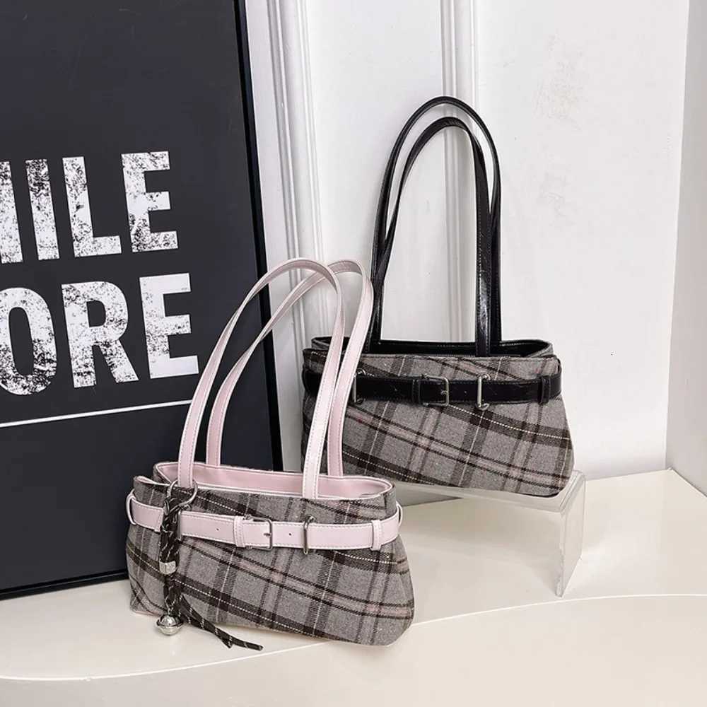 New Handbag Boho Shoulder Bag Bell Pendant Lightweight Tote Bag Plaid Underarm Bag Women W250911