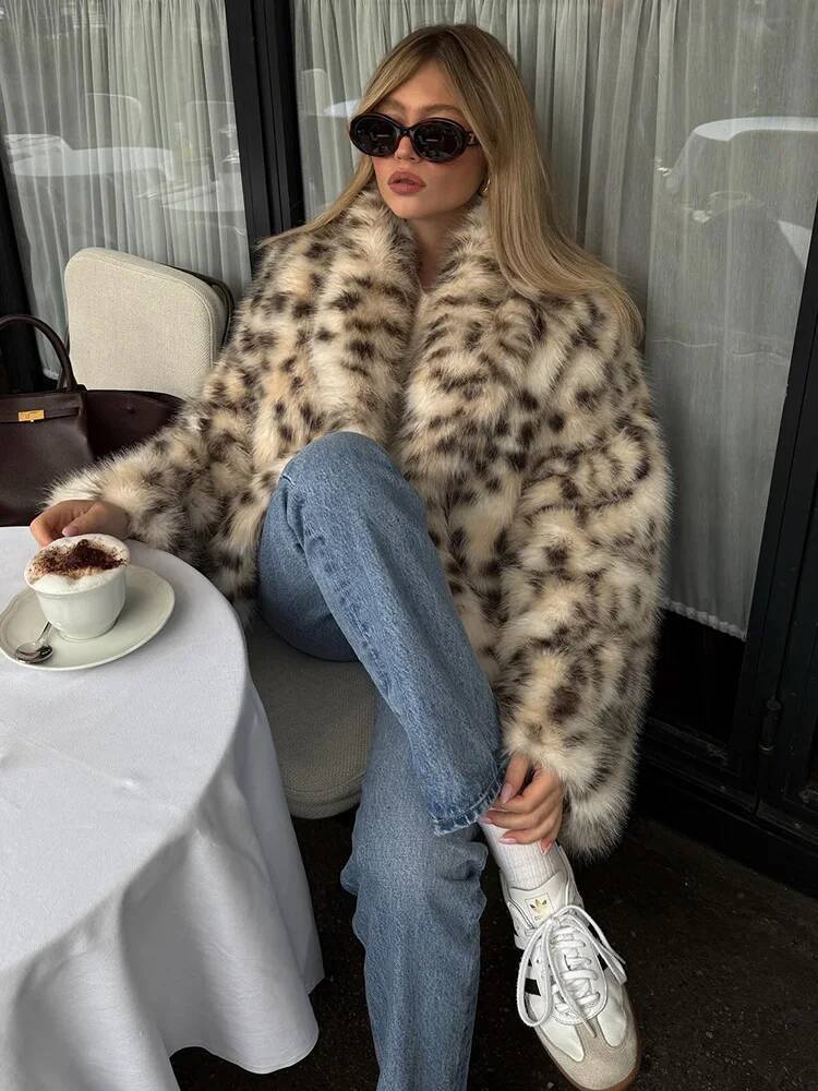 Leopard Faux Fur Jackets Women Loose Thicken Long Sleeves Plush Warm Coats Female 2024 Winter New Chic Urban Outwears Lady