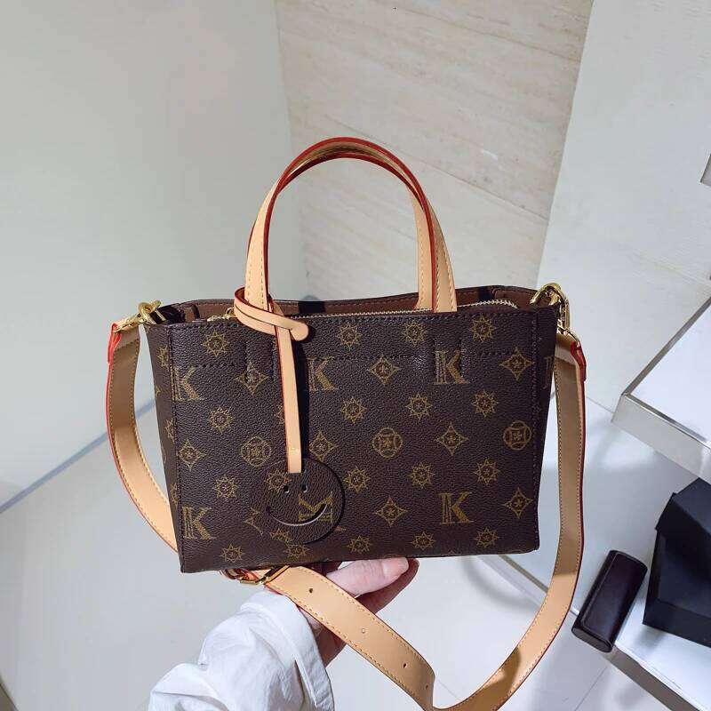 Designer Bags Classic Leather Tote Bag Ladies, Shoulder Strap And Spacious, Elegant Popular Handbag By Brand For Women Hot Selling