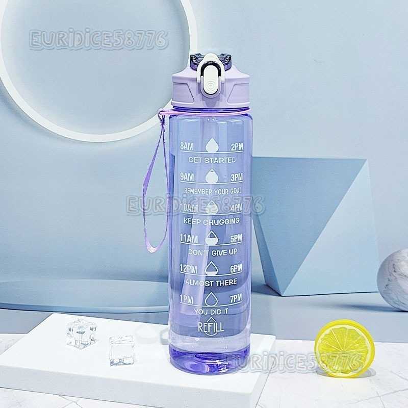 Transparent Medium Cup Sports 750ml Water Cup Straw High Temperature Resistant Handle Plastic Large Water Bottle Popup Lid Sports Water Cup H250911