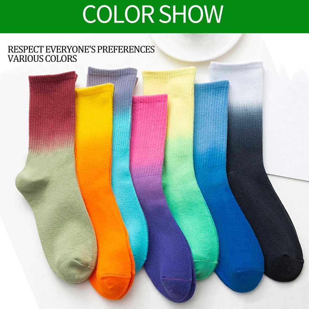 New TieDye Gradient Color Crew Socks MidCalf Socks Unisex Fashion Daily Street Skateboard Socks Breathable Couple Sports Socks D250911