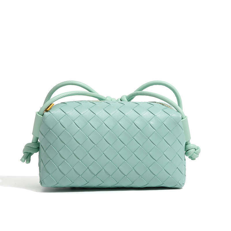 Hot Selling Woven Knot Crossbody Small Square Bag Light Luxury Single Shoulder