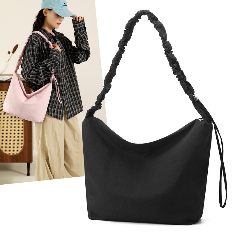 Luxury Bag Pleated Drawstring Shoulder Bag Solid Color Free Shipping Simple Commuter Crossbody Bag Japanese Style Casual Designer Bag Handheld Tote Ba