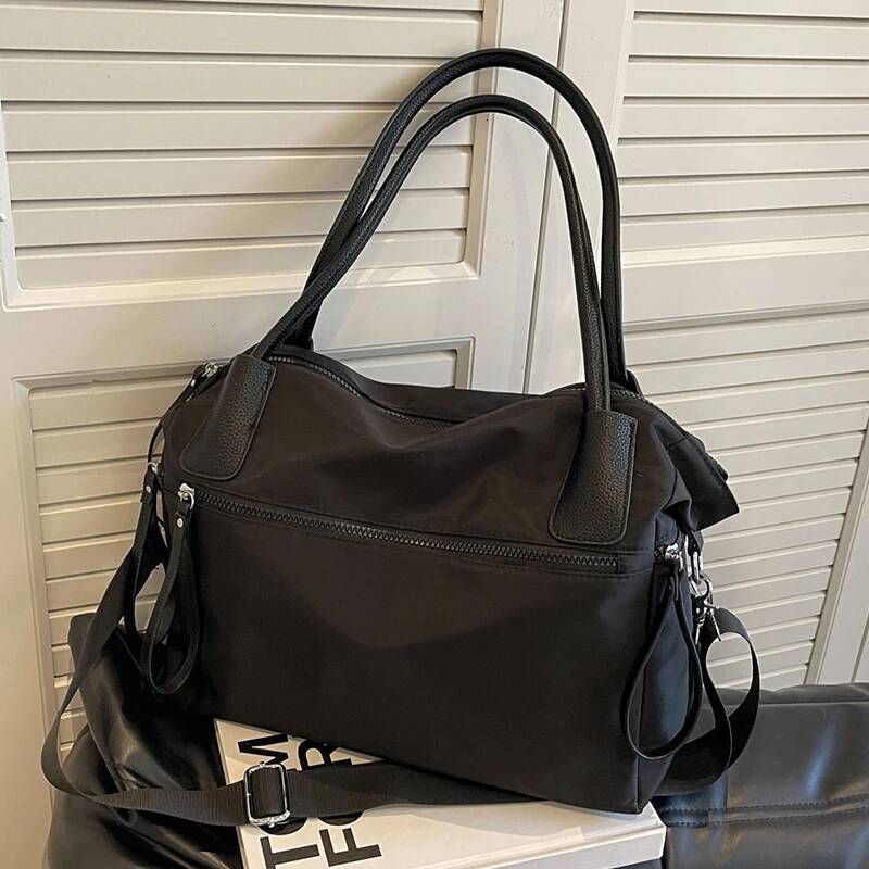 Men s Large Capacity Handbag Women s Shoulder Bag Zipper Crossbody Fitness Bag Unisex Style Versatile Tote Bag Short Distance Travel Bag Designer Bag