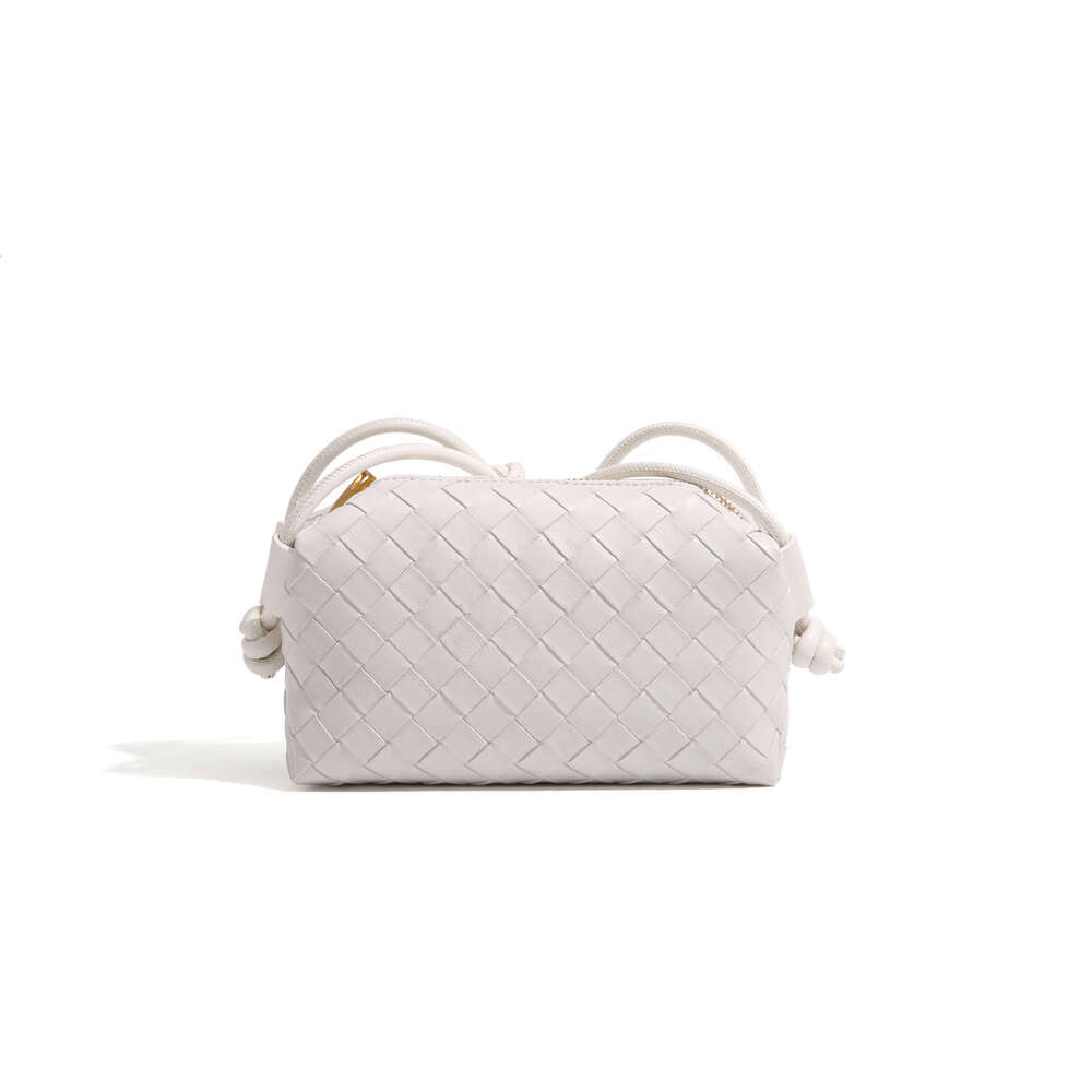Hot Selling Woven Knot Crossbody Small Square Bag Light Luxury Single Shoulder
