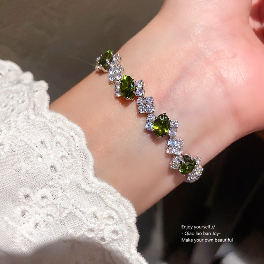 Silver - Toned Bracelet With Sparkly Mixed - Cut Crystals, Delicate Chain Design Glamorous Daily & Elegant Jewelry Gift For Her High - Quality And Shi