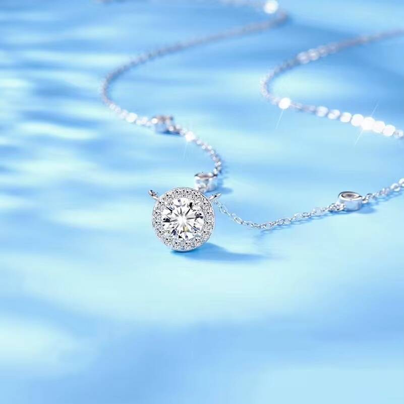 1 moissanite Moissanite Necklace for Women 925 Sterling Silver Starry Sky Pendant Fashionable Exquisite Gentle Style Valentines Day