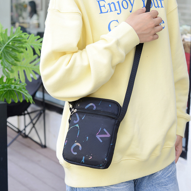 New Lightweight Free Shipping Simple Shoulder Bag Casual Versatile Luxury Bag Korean Style Crossbody Designer Bag Bag Portable Commuting Small Square 
