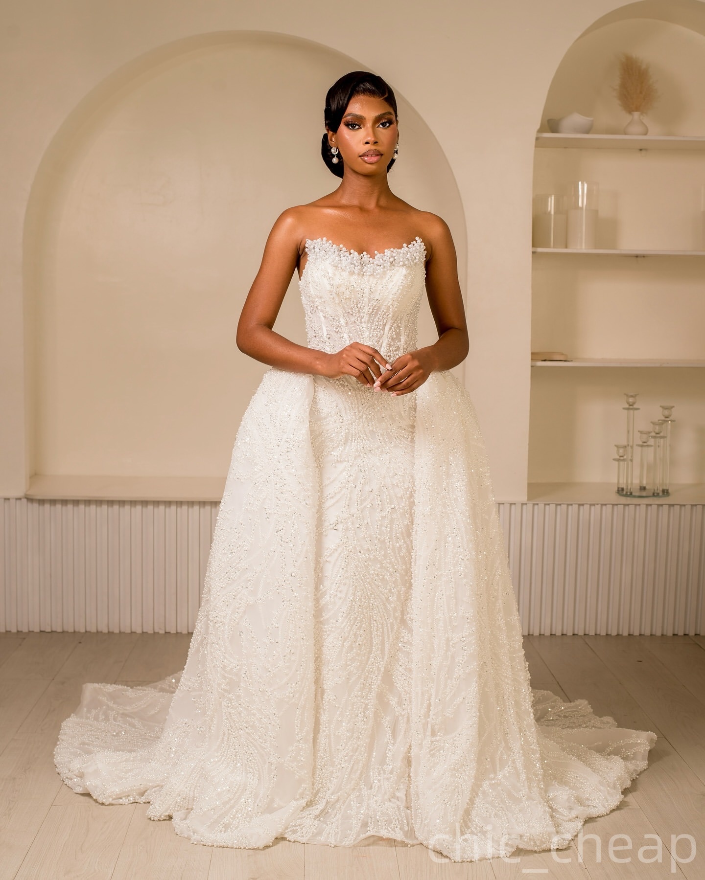 2025 Aso Ebi Plus Size Ivory Mermaid Wedding Dress Sweetheart Pearls Sequined Lace Detachable Train Vintage Bridal Gowns Dresses ZJ0459