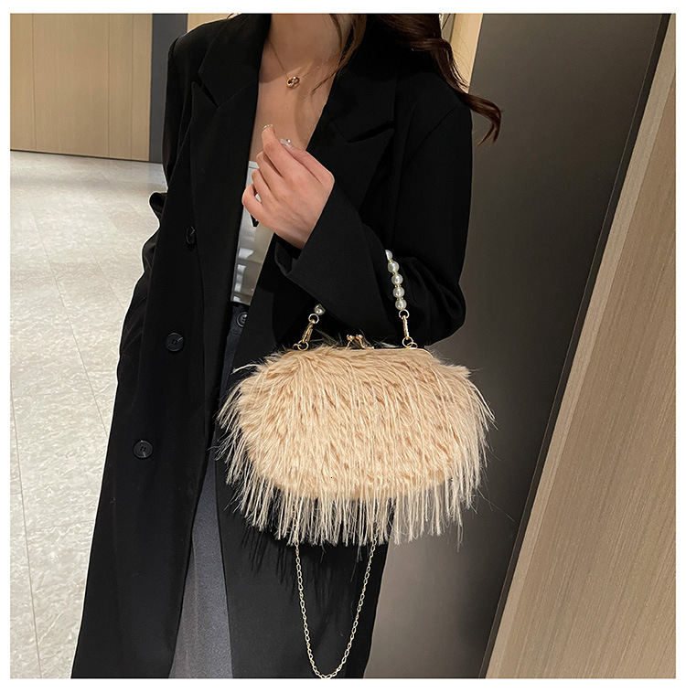 2025 autumn new plush handbag light luxury elegant niche design versatile trendy style pearl chain fluffy style women's handbag designer bag