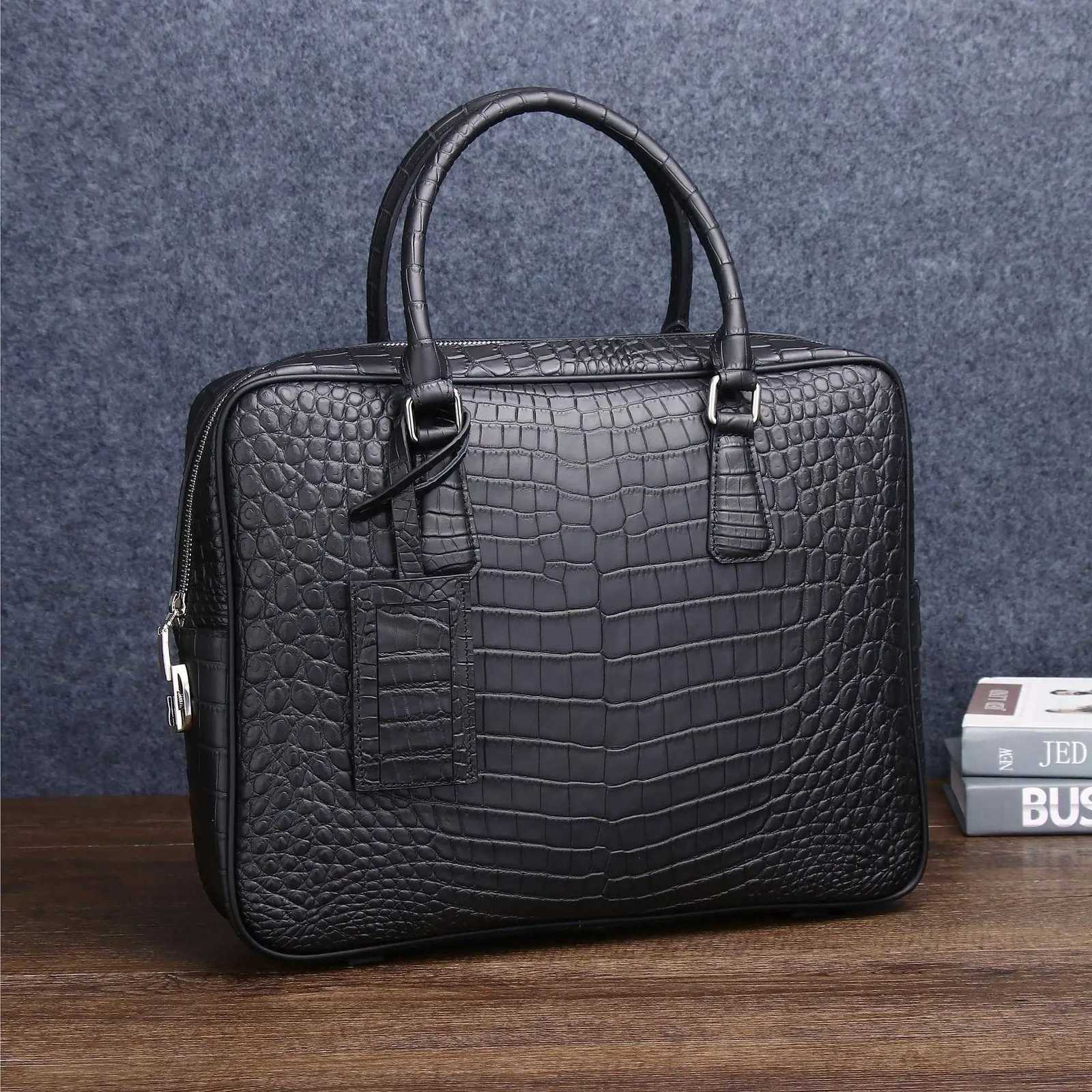 2024 New Cow Leather Laptop Bags Alligator Genuine Leather Mens Briefcase Crocodile Pattern Travel Messenger Computer Bag Z250906