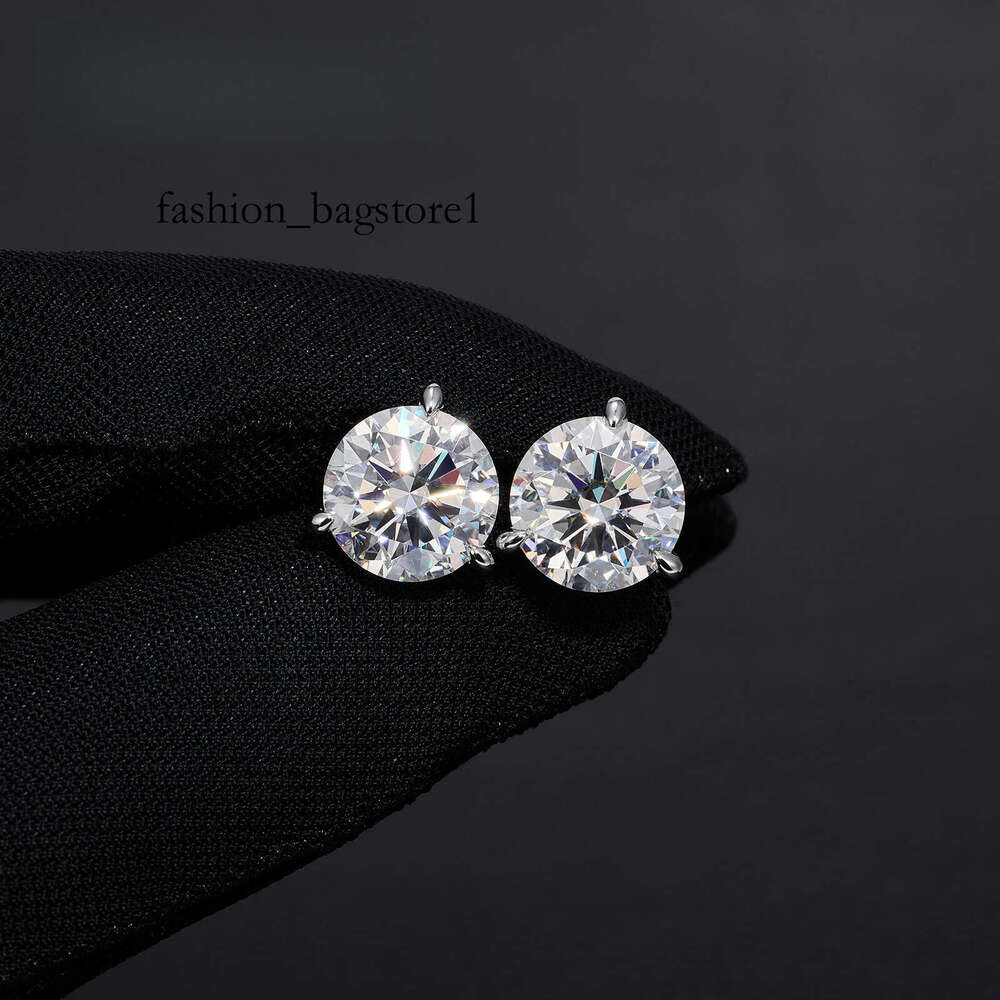 5CT Moissanite Pass Dia Tester Hip Hop Style Iced Earring for Men and Women S Three Claw Stud Earrings