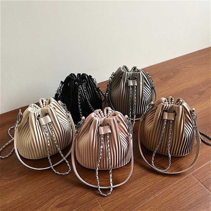 Women Crossbody Bag New Fashion Pleated Chain Shoulder Bag Simple Versatile Bucket Bag Soft PU Handbag Torebki Damskie Z250911