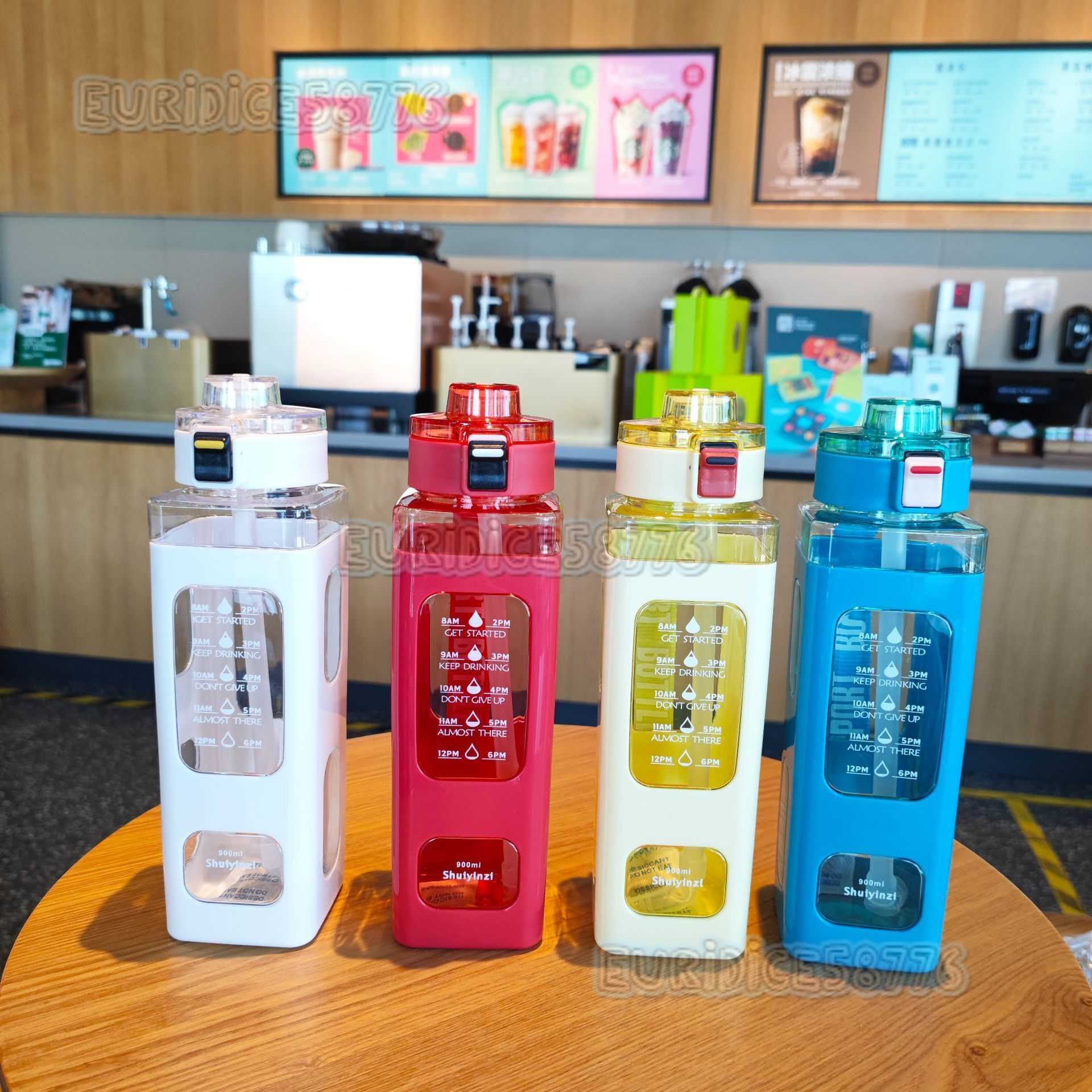 700ml Creative Plastic Water Bottle Portable with Strap Celebrity Square Sports Fitness Water Bottle Straw Cup H250911