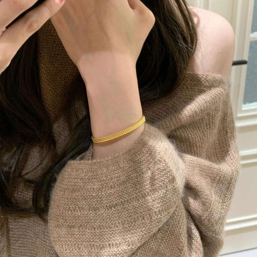 French Style Brushed Bead Edge Bracelet for Women, Exquisite and High-End Feel, Unique Niche Design Jewelry