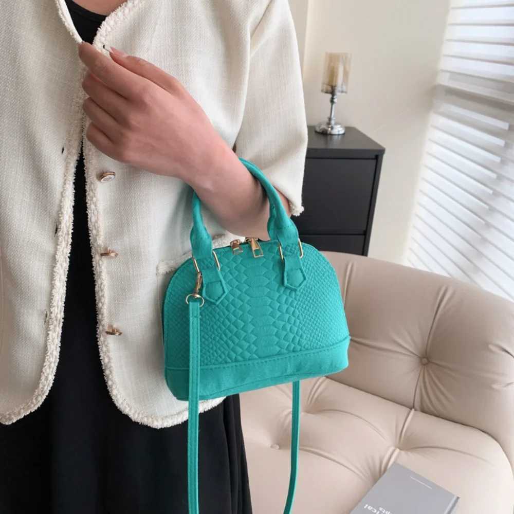 Vintage Felt Womens Bag Crocodile Pattern Shell Shape Handbag Simple Casual Shoulder Crossbody Bag Trendy Lady Commuter Bag Z250911