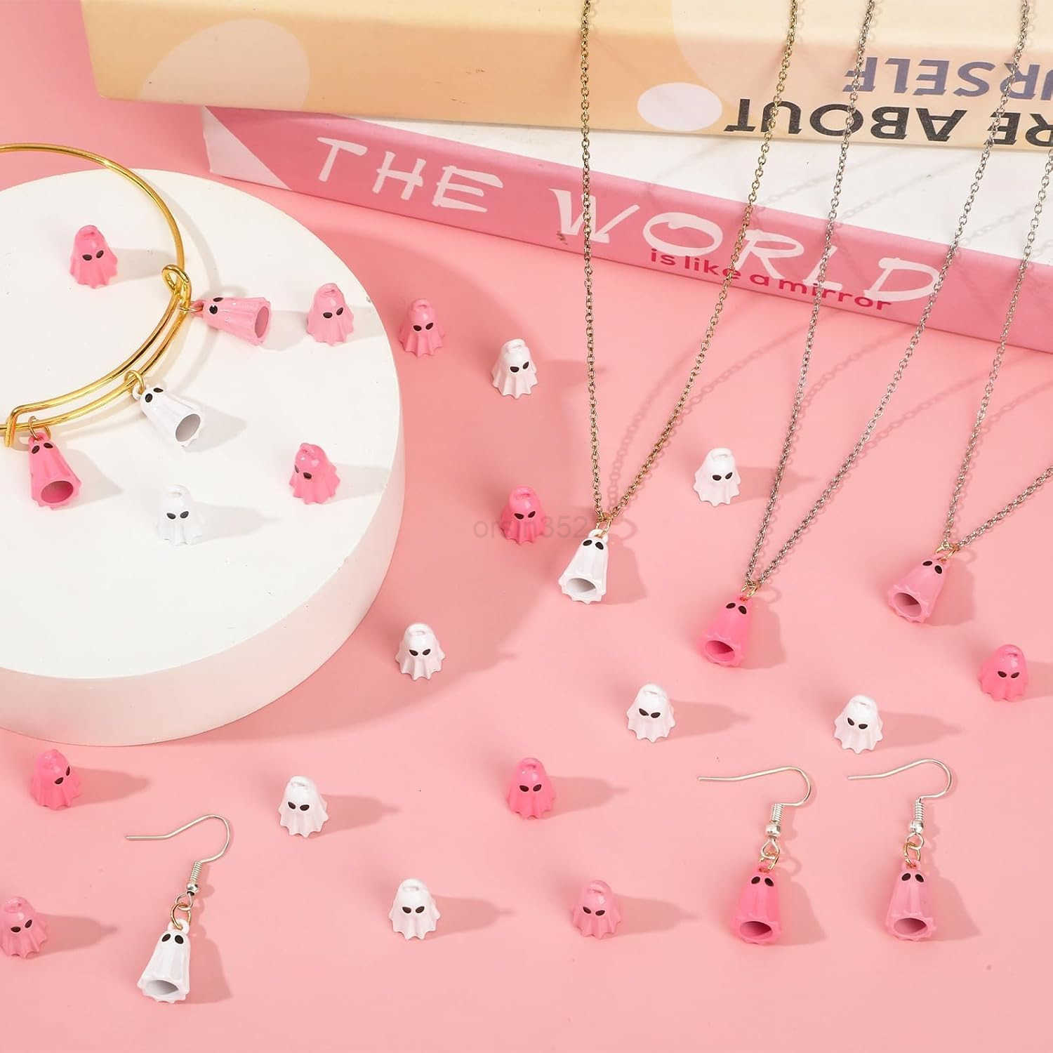 60Pcs Halloween Charms Halloween Ghost Charms for Jewelry Making Pink White Ghost Bangle Charm Pendants for Necklace Earrings Making DIY CraftsW250911